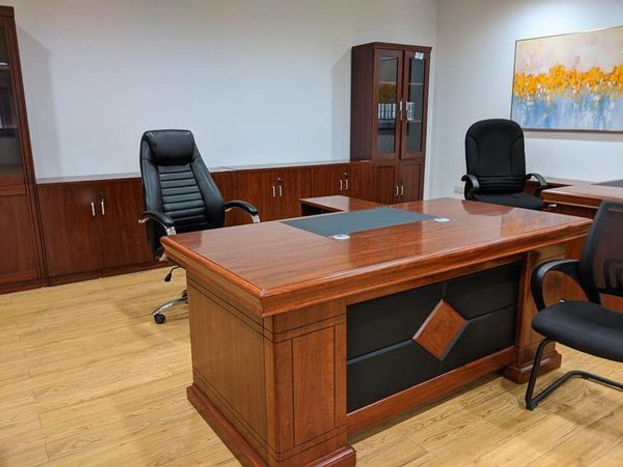 1.6m Long Executive desk - Image 8