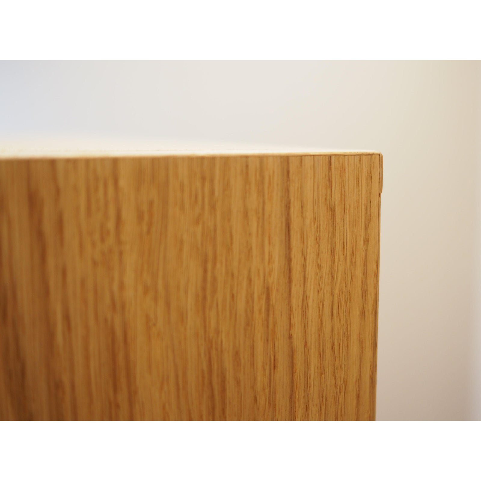 Desny Beach Bookcase - Image 4