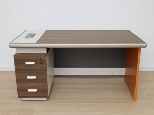 1.4m Lunaro-Study Desk