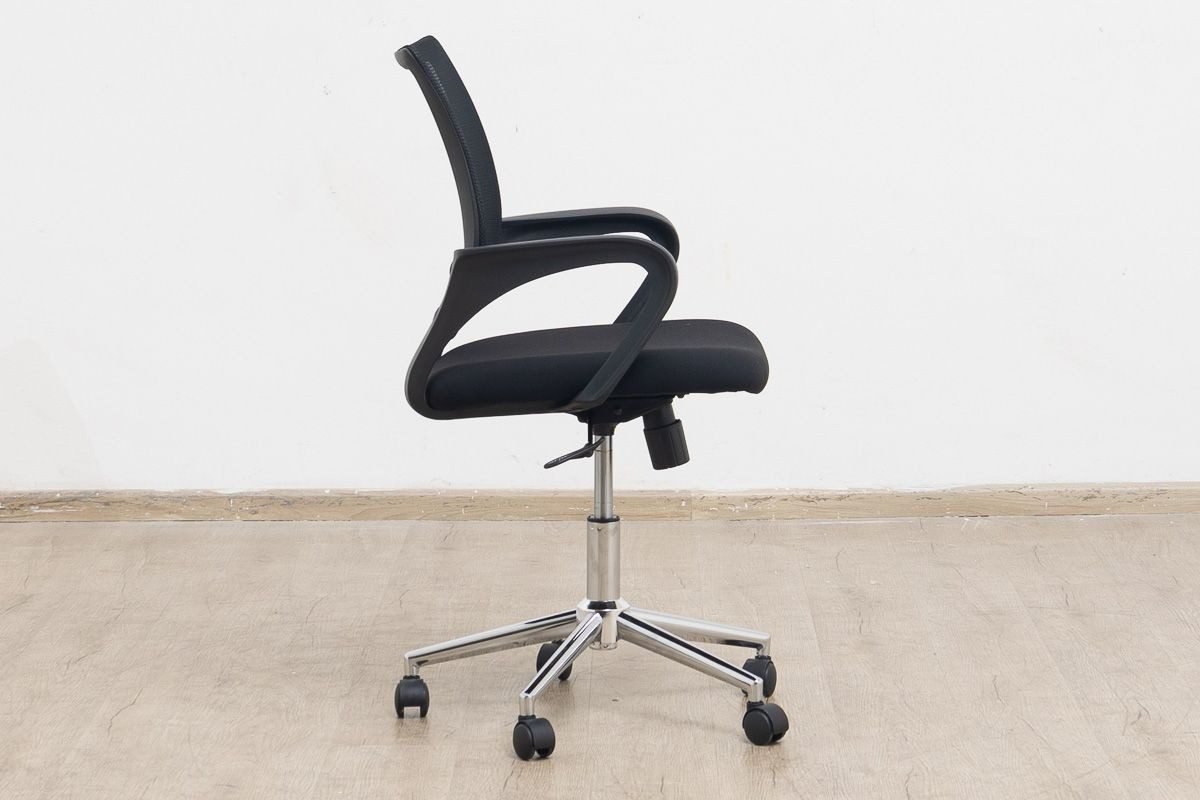 Flash–Low Back Mesh Chair With Tilt Knob - Image 3